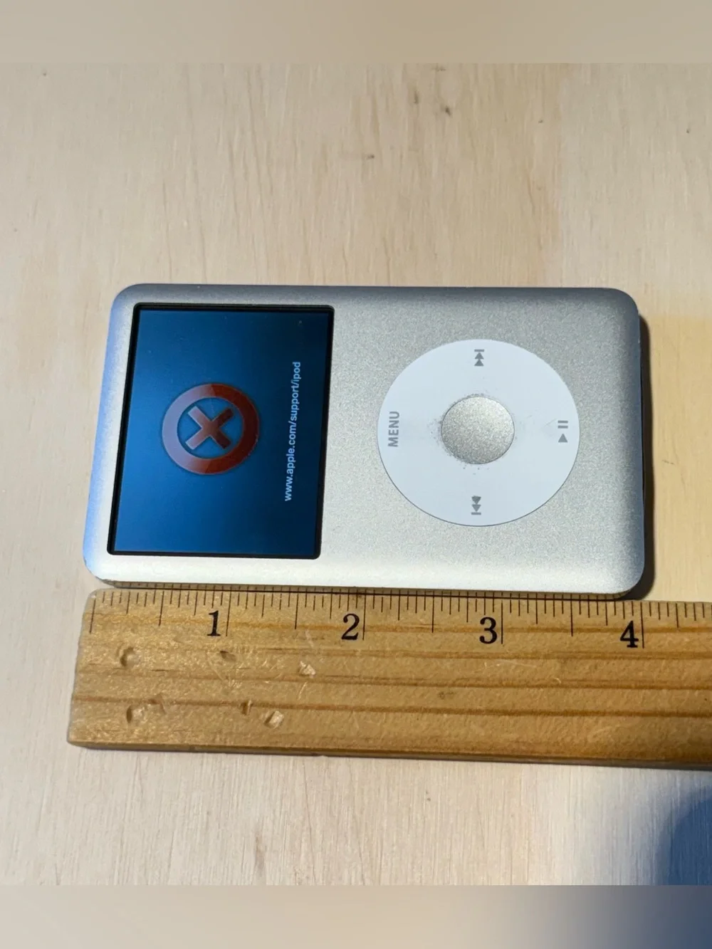 iPod Model:A1238 6ThGen 80GB Stuck On Red X Parts/Repair Only w/Charg Read Info!